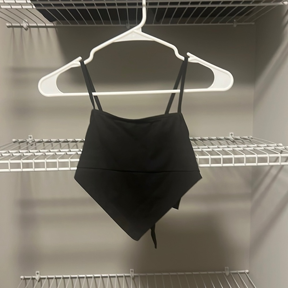 NWT * ASOS Black Handkerchief Tie Back Crop Top Size 2